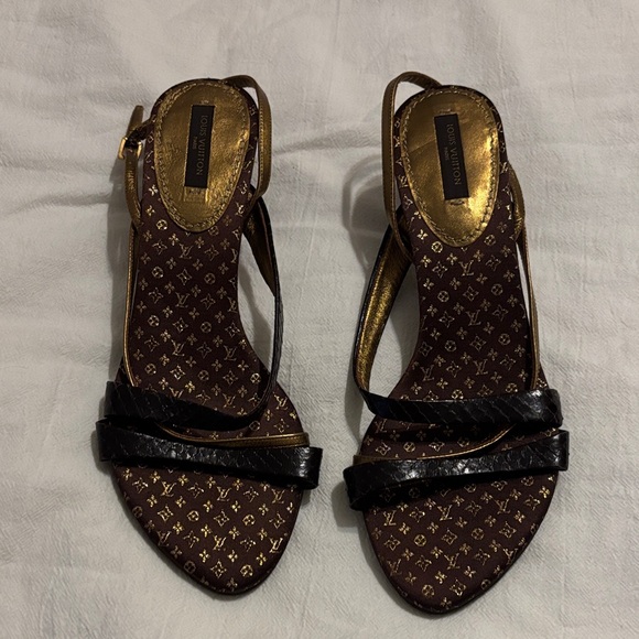 Louis Vuitton Black and Gold Heels - Picture 1 of 4